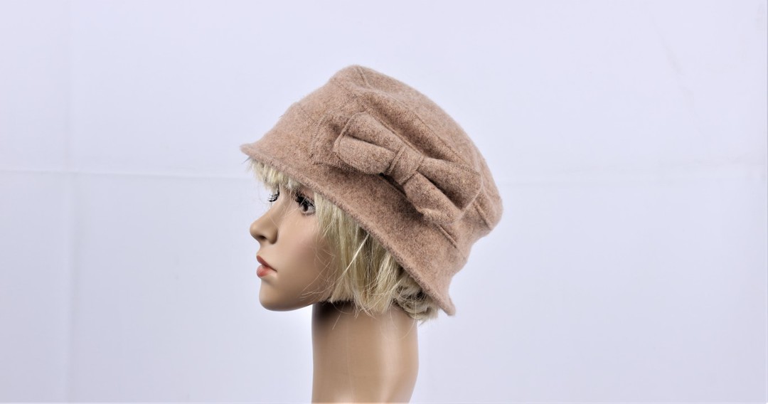 Soft wool felt hat w bow beige Style: HS/4240BGE image 0